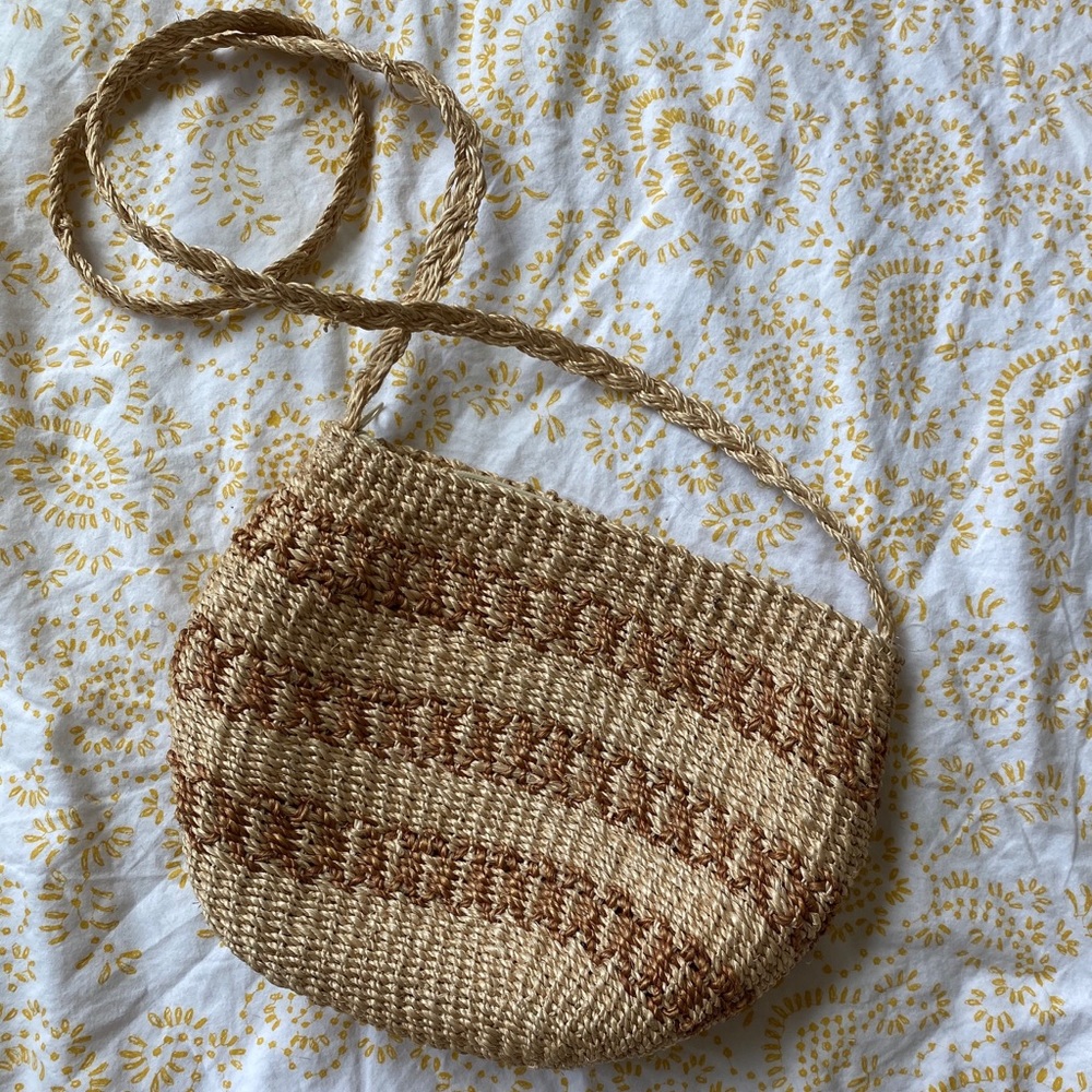 Wicker Purse - Picture 3 of 6